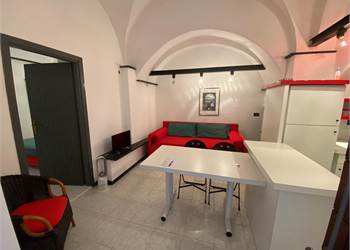 Noli centro Bilocale arredato